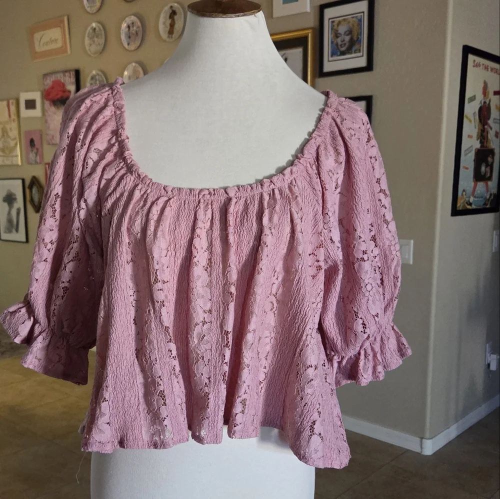 Free People Pink Stacey Convertible Lace Crop Top‎ NWT